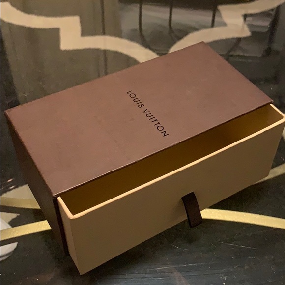 Louis Vuitton Sunglasses Box - Picture 5 of 5